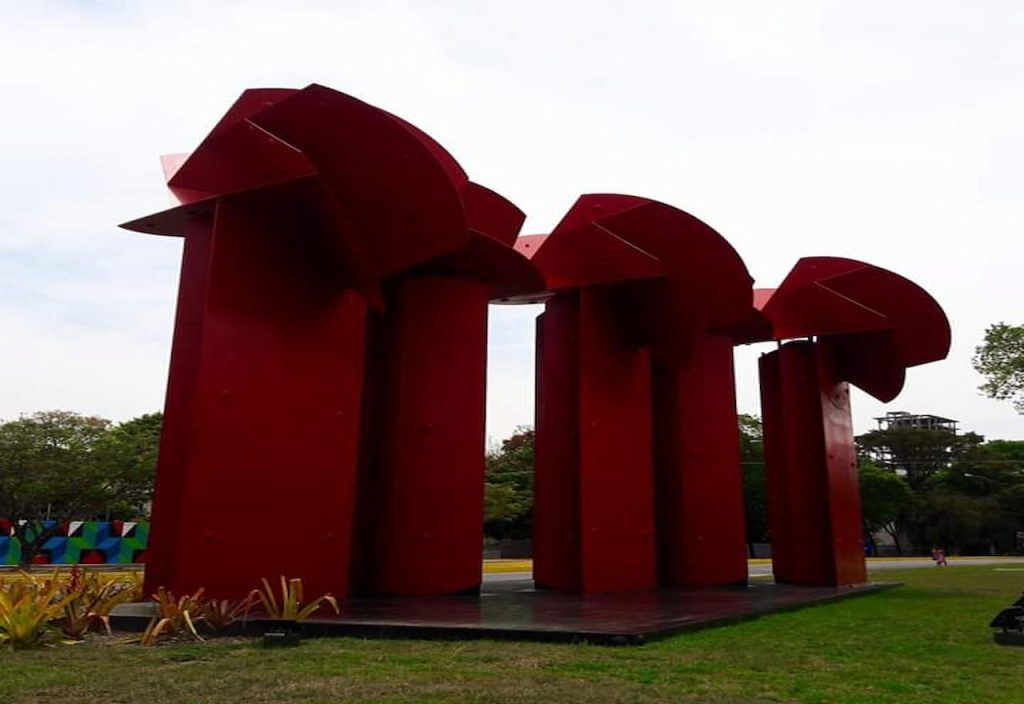 Imagen-Para-Escultura-Industrial-Por-Tu Mercado ferretero