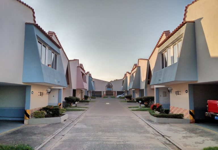 Imagen-Para-Las-Cabañas-Hotel-Los-Guayos-Por-Tu Mercado Ferretero
